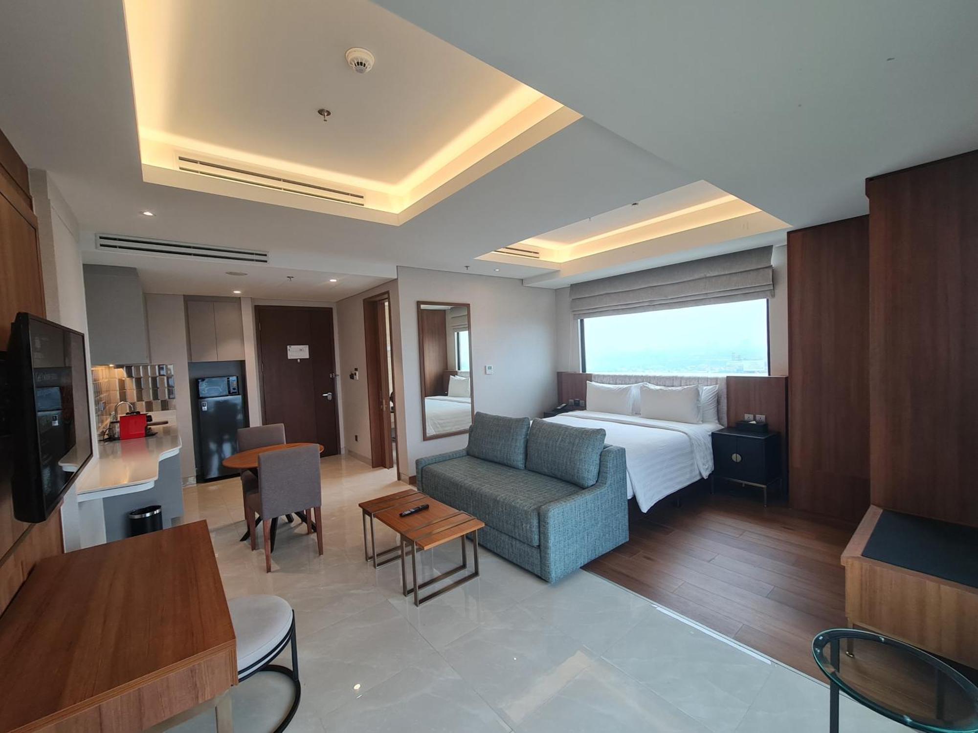 Trembesi Hotel Serpong Exterior foto