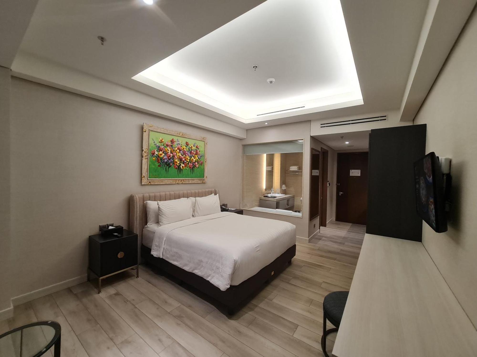 Trembesi Hotel Serpong Exterior foto